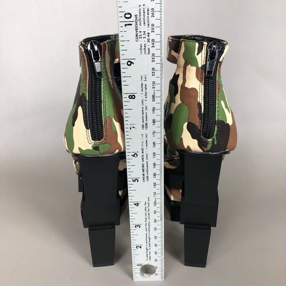 Pink Palms Camouflage Spike Buckle Ankle Wrap Block Rivets Wedge Sandals Size 7 - Picture 16 of 16